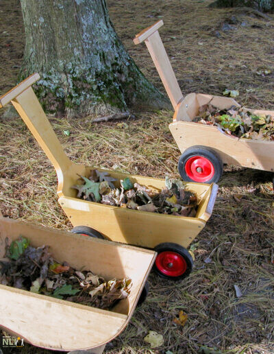wheelbarrows with loose parts